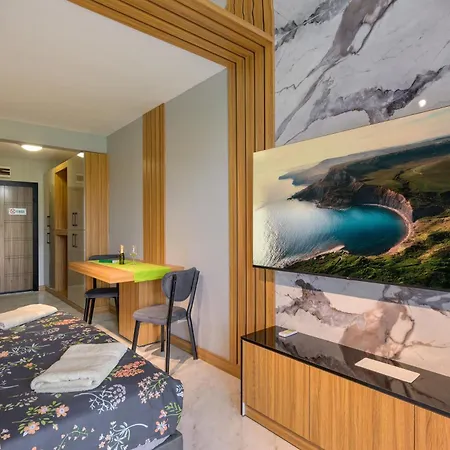 Azur Ap19 Shkorpilovtsi