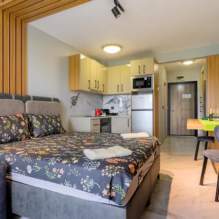 Appartement Azur Ap19 Shkorpilovtsi