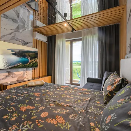 Azur Ap19 Shkorpilovtsi